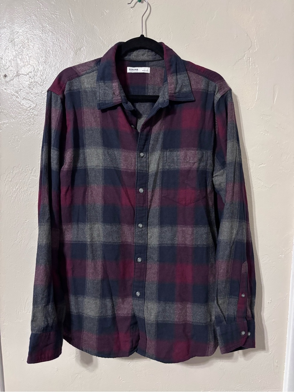 Sonoma Burgundy and Navy Plaid Button-Down Shirt 100% cotton Large Mens